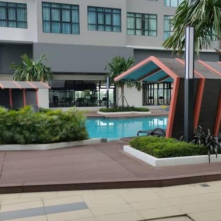 Conezion 3-Bedroom Condo @ Ioi City Mall Putrajaya Serdang  Exterior foto