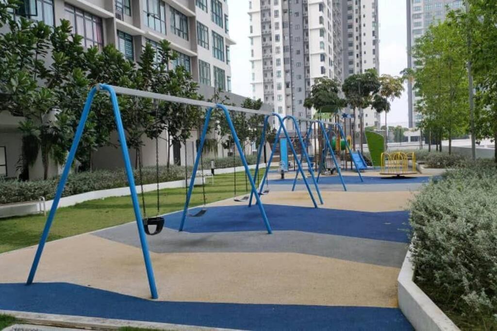 Conezion 3-Bedroom Condo @ Ioi City Mall Putrajaya Serdang  Exterior foto